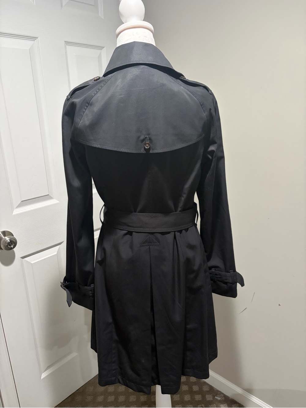 Banana Republic Black Double-Breasted Trench Coat with Belt - Picture 4 of 8